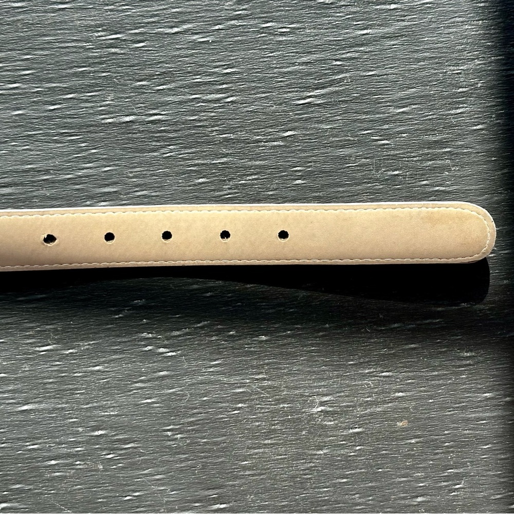NEXT TO NEW COACH LEATHER BELT WITH SOLID BRASS BUCKLE. SIZE 2XL OR 44’ BEIGE - Picture 8 of 11